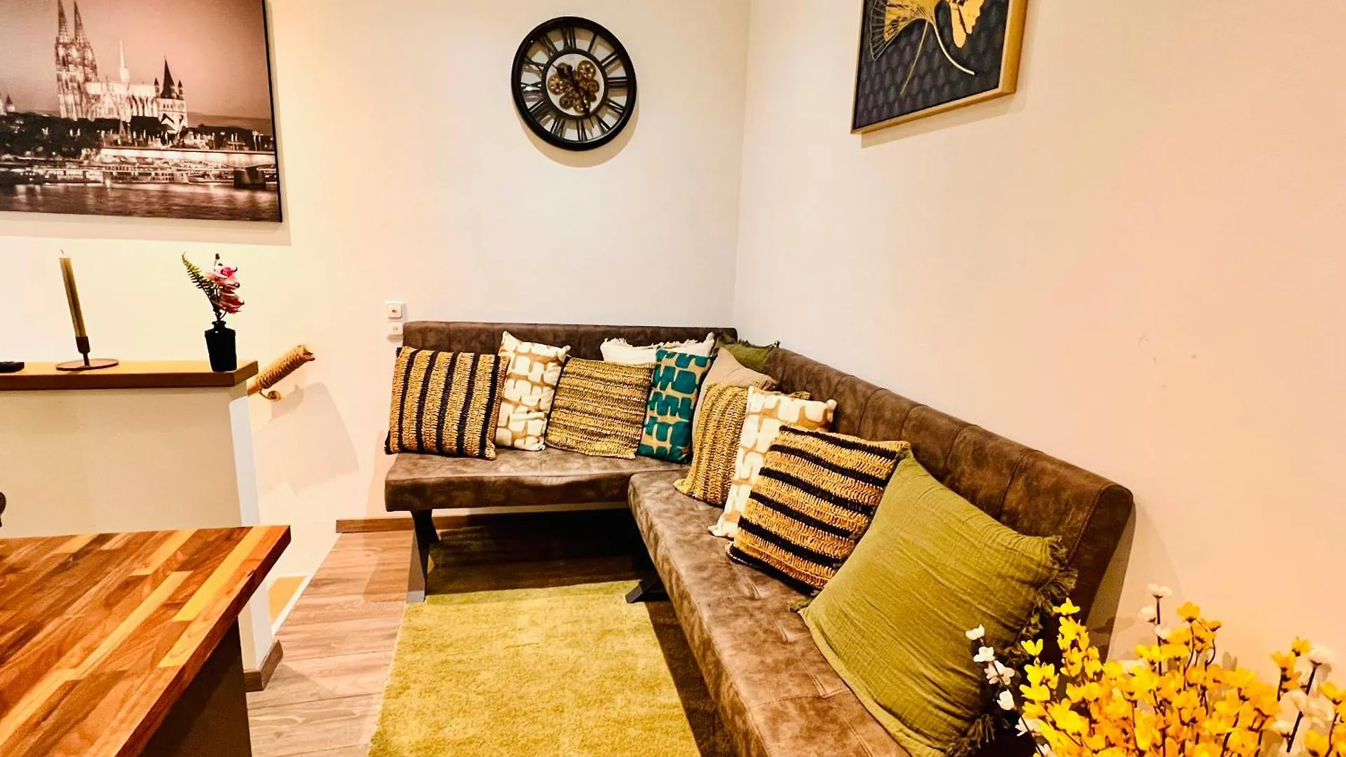 Elysian Apartment - 2 Parkplaetze - 1Min Bus & Bahn - St-Elisabeth Krankenhaus - Lindenthaler Tierpark - Neu Renoviert & Perfekte Lage Cologne Germany