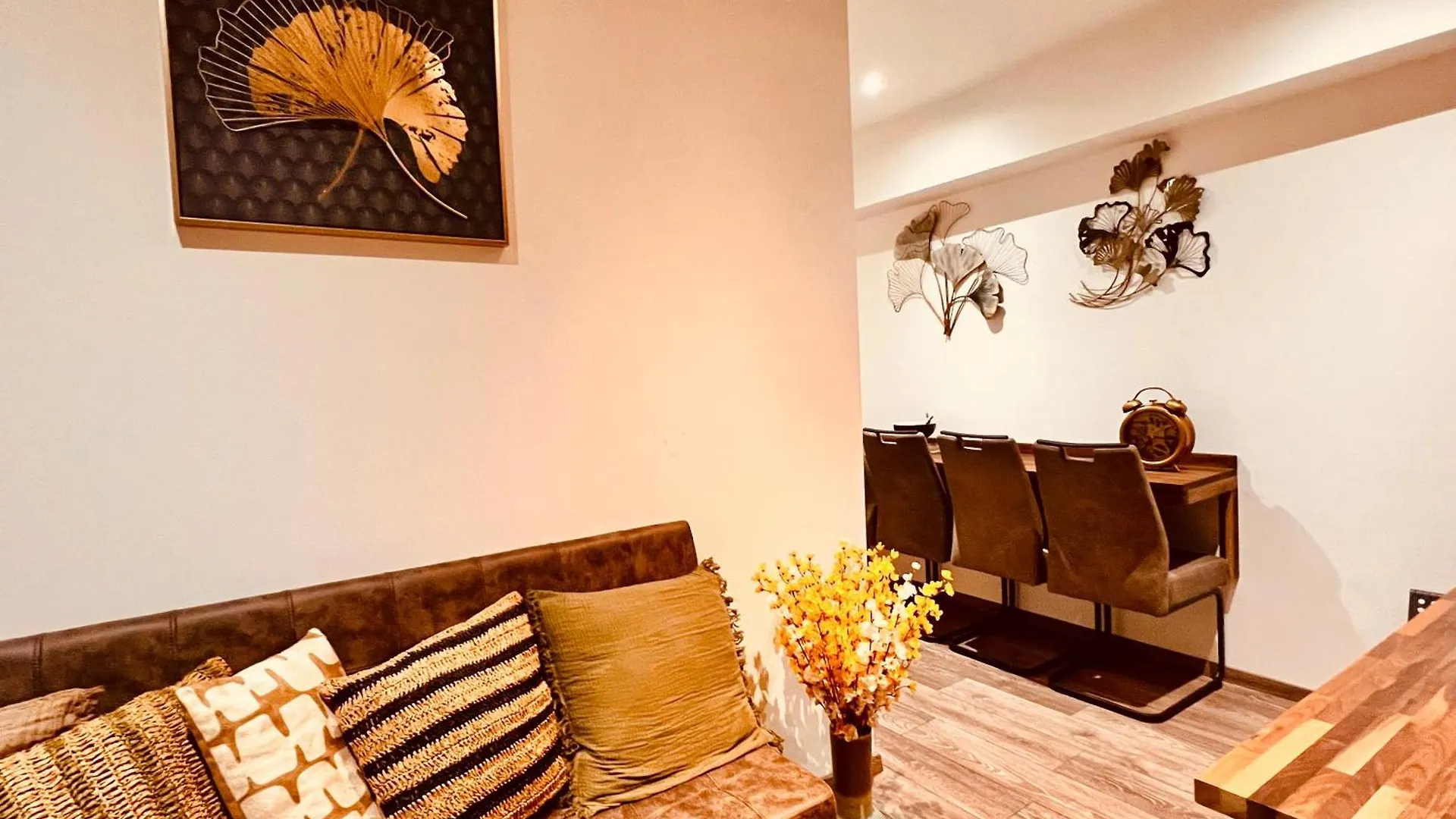 Elysian Apartment - 2 Parkplaetze - 1Min Bus & Bahn - St-Elisabeth Krankenhaus - Lindenthaler Tierpark - Neu Renoviert & Perfekte Lage Cologne